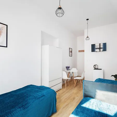 Centrum 4 7 Prochnika 21 Apart Otel *