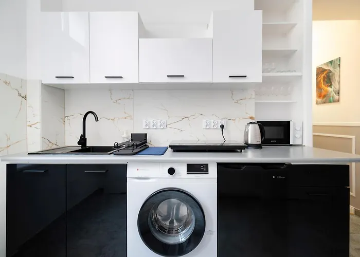 Centrum 4 7 Prochnika 21 *